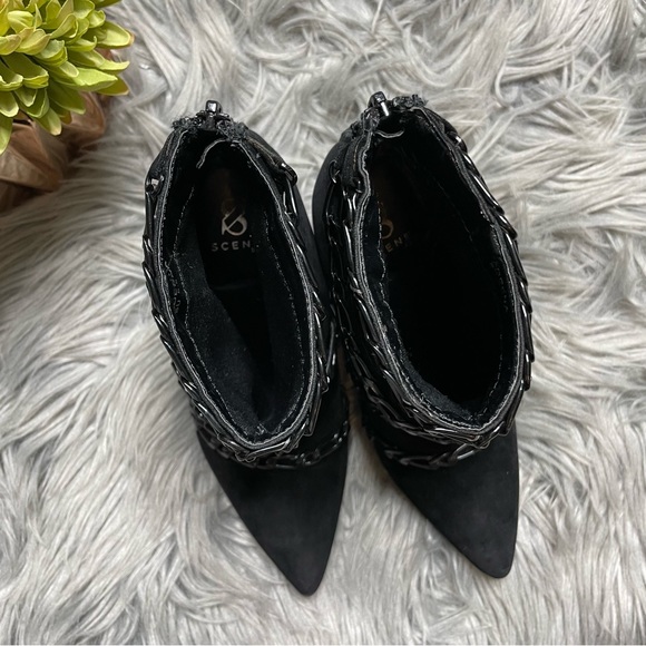 Scene weaver black chain pointy booties - Picture 9 of 11